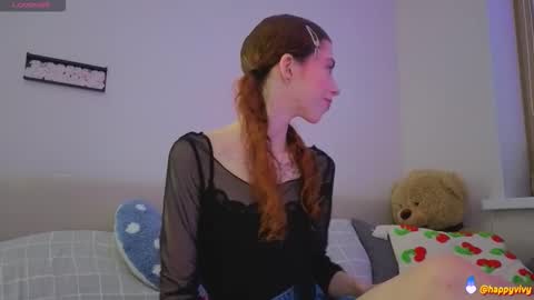 Snapshot of happyvivy chatting on October 7, 11:02 pm Vivy online show from October 7, 11:02 pm