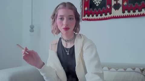 Vivy online show from April 12, 7:13 am