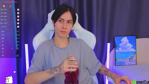 Mark online show from February 8, 1:36 pm