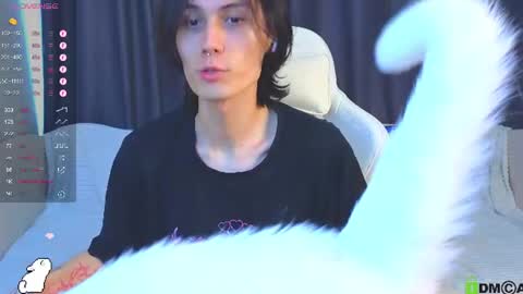Snapshot of hard__fantasy chatting on July 1, 11:23 am Mark online show from July 1, 11:23 am