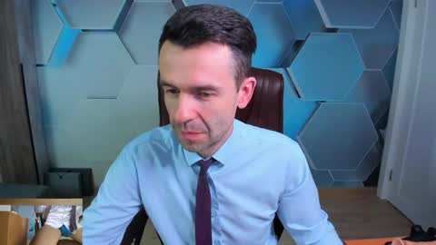 Steve online show from May 3, 3:12 am