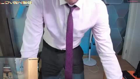 Steve online show from June 18, 3:29 am