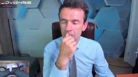 Steve online show from August 2, 3:49 am