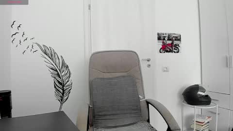Hard Cock online show from May 2, 7:02 am