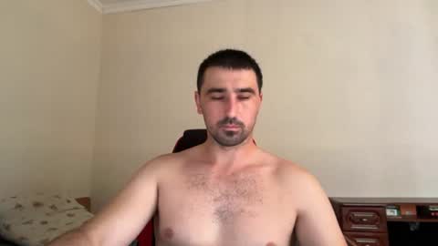 Snapshot of hard_to_obey chatting on June 24, 10:14 am Vadim online show from June 24, 10:14 am