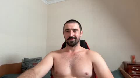 Snapshot of hard_to_obey chatting on August 5, 5:05 pm Vadim online show from August 5, 5:05 pm