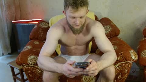 Snapshot of hardandripped chatting on March 4, 8:02 am Valentino Hard online show from March 4, 8:02 am