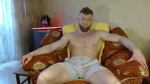 Snapshot of hardandripped chatting on March 12, 8:51 am Valentino Hard online show from March 12, 8:51 am