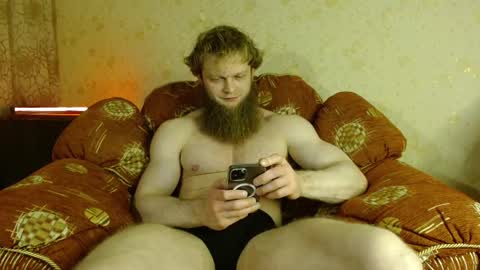 Snapshot of hardandripped chatting on October 13, 9:15 pm Valentino Hard online show from October 13, 9:15 pm