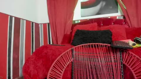 hardandsexyginna online show from February 26, 11:37 pm
