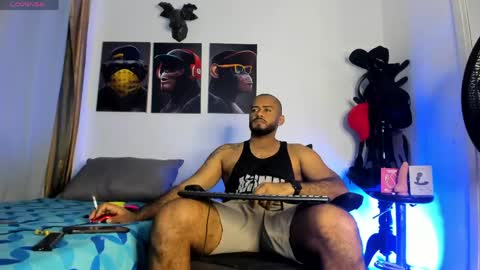 hardboy_latin online show from May 20, 3:02 am
