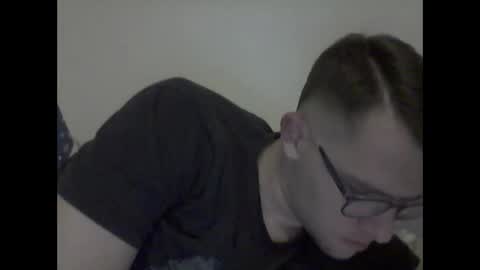 hardboylovemilfmoom online show from March 3, 12:06 am