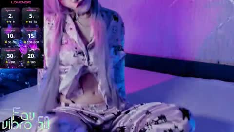 Snapshot of hardcore_hentai chatting on November 8, 9:57 pm Mia online show from November 8, 9:57 pm