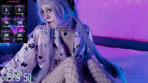 Snapshot of hardcore_hentai chatting on November 10, 9:47 pm Mia online show from November 10, 9:47 pm