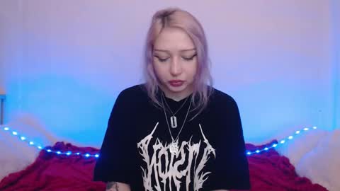 Snapshot of hardcore_x chatting on November 25, 10:21 pm Emily online show from November 25, 10:21 pm