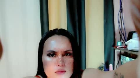 Snapshot of hardfox_xoxo chatting on January 21, 9:46 am mj online show from January 21, 9:46 am