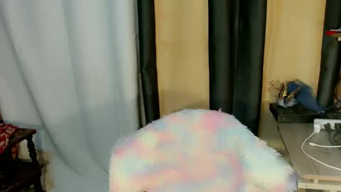 Snapshot of hardfox_xoxo chatting on January 30, 5:06 pm mj online show from January 30, 5:06 pm