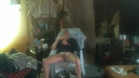 Snapshot of hardinhand44 chatting on November 21, 10:19 pm john nobles online show from November 21, 10:19 pm