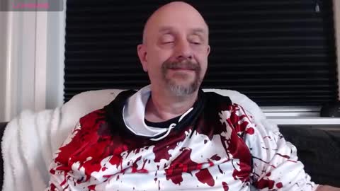MrLazy online show from December 2, 1:47 am
