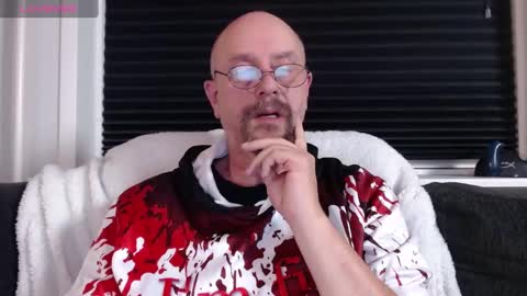 MrLazy online show from December 2, 3:03 pm