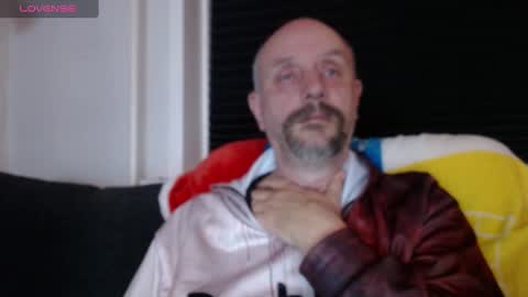 MrLazy online show from December 15, 1:24 am