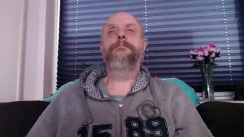 MrLazy online show from February 18, 4:25 pm