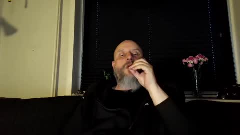 Snapshot of hardmrlazy chatting on April 13, 6:13 pm MrLazy online show from April 13, 6:13 pm