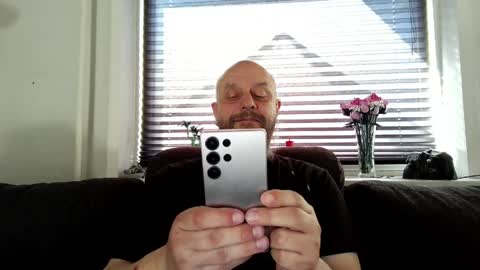 Snapshot of hardmrlazy chatting on April 22, 8:50 am MrLazy online show from April 22, 8:50 am