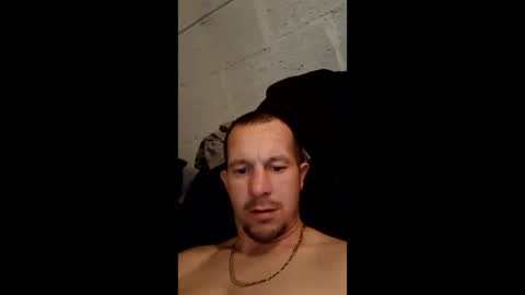 Snapshot of hardnready5502 chatting on December 18, 7:58 am hardnready5502 online show from December 18, 7:58 am