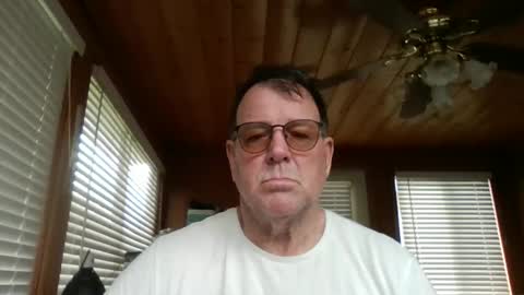 Snapshot of hardsweetandsticky chatting on April 9, 4:56 pm HSS online show from April 9, 4:56 pm