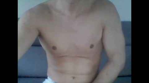 Snapshot of hardwanker75 chatting on January 22, 8:51 am hardwanker75 online show from January 22, 8:51 am