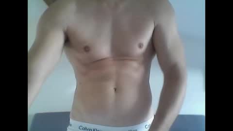 Snapshot of hardwanker75 chatting on September 9, 9:20 am hardwanker75 online show from September 9, 9:20 am