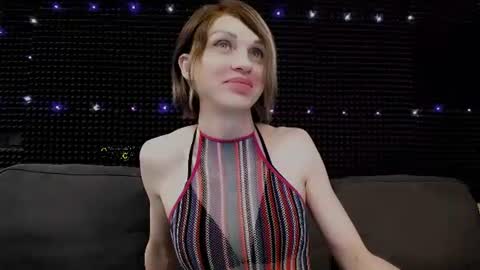 Snapshot of hardy_green chatting on July 16, 5:13 am Miss Hardy online show from July 16, 5:13 am