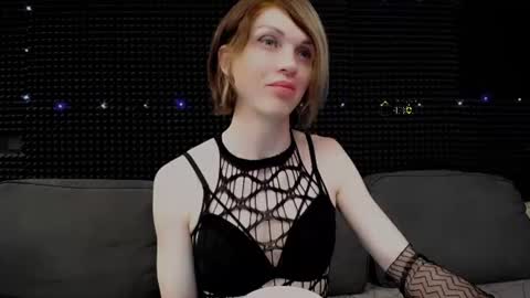 Snapshot of hardy_green chatting on July 23, 5:05 am Miss Hardy online show from July 23, 5:05 am