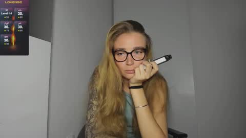 Tasya online show from September 25, 4:54 pm