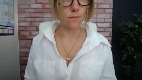 Snapshot of harleyrebz chatting on September 29, 7:13 am harleyrebz online show from September 29, 7:13 am