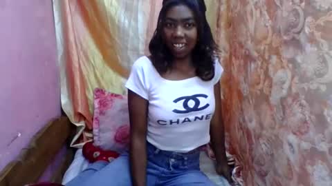 Snapshot of harliva chatting on June 11, 8:23 am harliva online show from June 11, 8:23 am