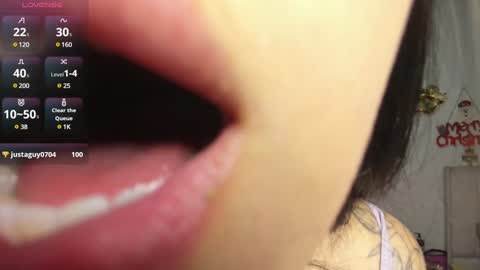 Snapshot of harmony_murr chatting on December 20, 6:56 pm vanessa online show from December 20, 6:56 pm