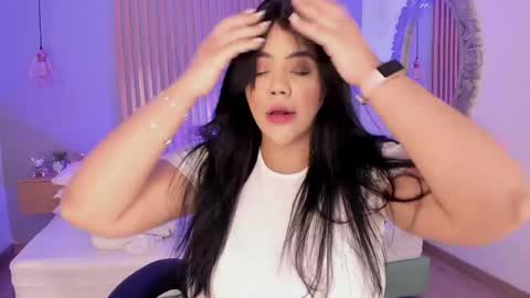 Snapshot of harmonybabe_ chatting on March 8, 8:25 pm Harmony online show from March 8, 8:25 pm