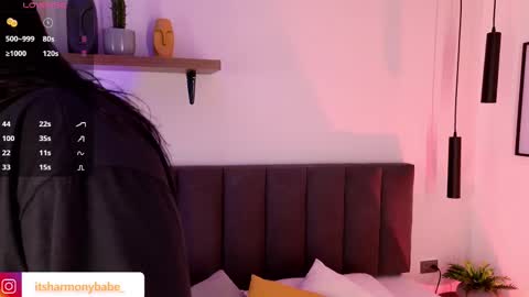 Snapshot of harmonybabe_ chatting on September 15, 11:21 am Harmony online show from September 15, 11:21 am