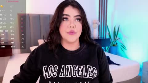 Snapshot of harmonybabe_ chatting on May 19, 9:32 pm Harmony online show from May 19, 9:32 pm