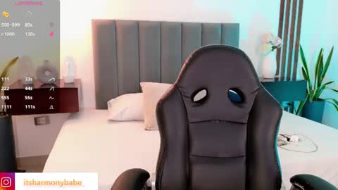 Snapshot of harmonybabe_ chatting on June 24, 8:08 pm Harmony online show from June 24, 8:08 pm