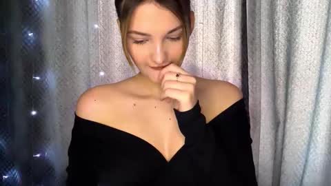 Emily online show from March 9, 7:01 am