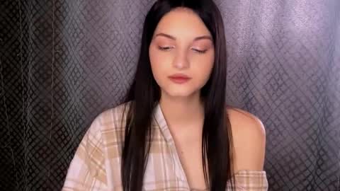 Emily online show from March 24, 8:30 am