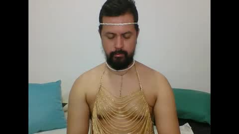 Snapshot of harry_goldenmillerx10fun chatting on February 6, 3:41 pm  Harry    online show from February 6, 3:41 pm