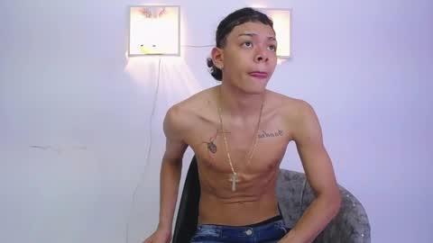 Harry online show from February 19, 1:40 am