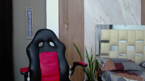 Harry online show from July 30, 11:48 pm
