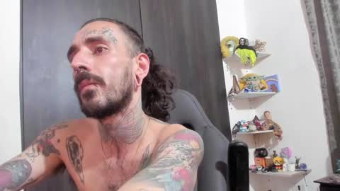 Snapshot of harry_reems_ chatting on November 6, 4:46 am OMAR online show from November 6, 4:46 am