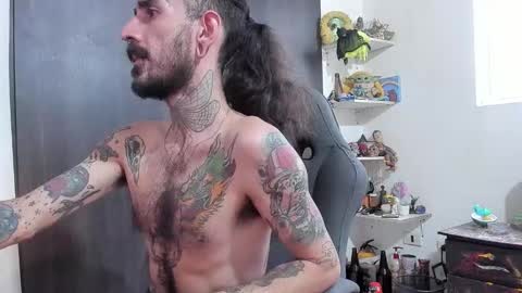 Snapshot of harry_reems_ chatting on November 16, 9:42 pm OMAR online show from November 16, 9:42 pm