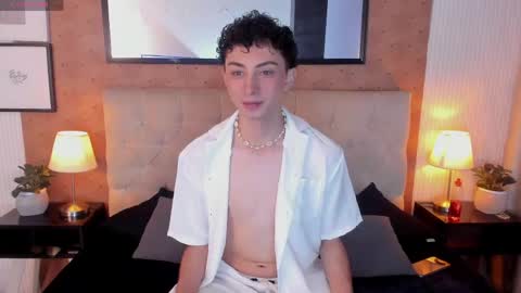 Snapshot of harry_salvatore chatting on May 2, 11:37 am Harry Salvatore online show from May 2, 11:37 am